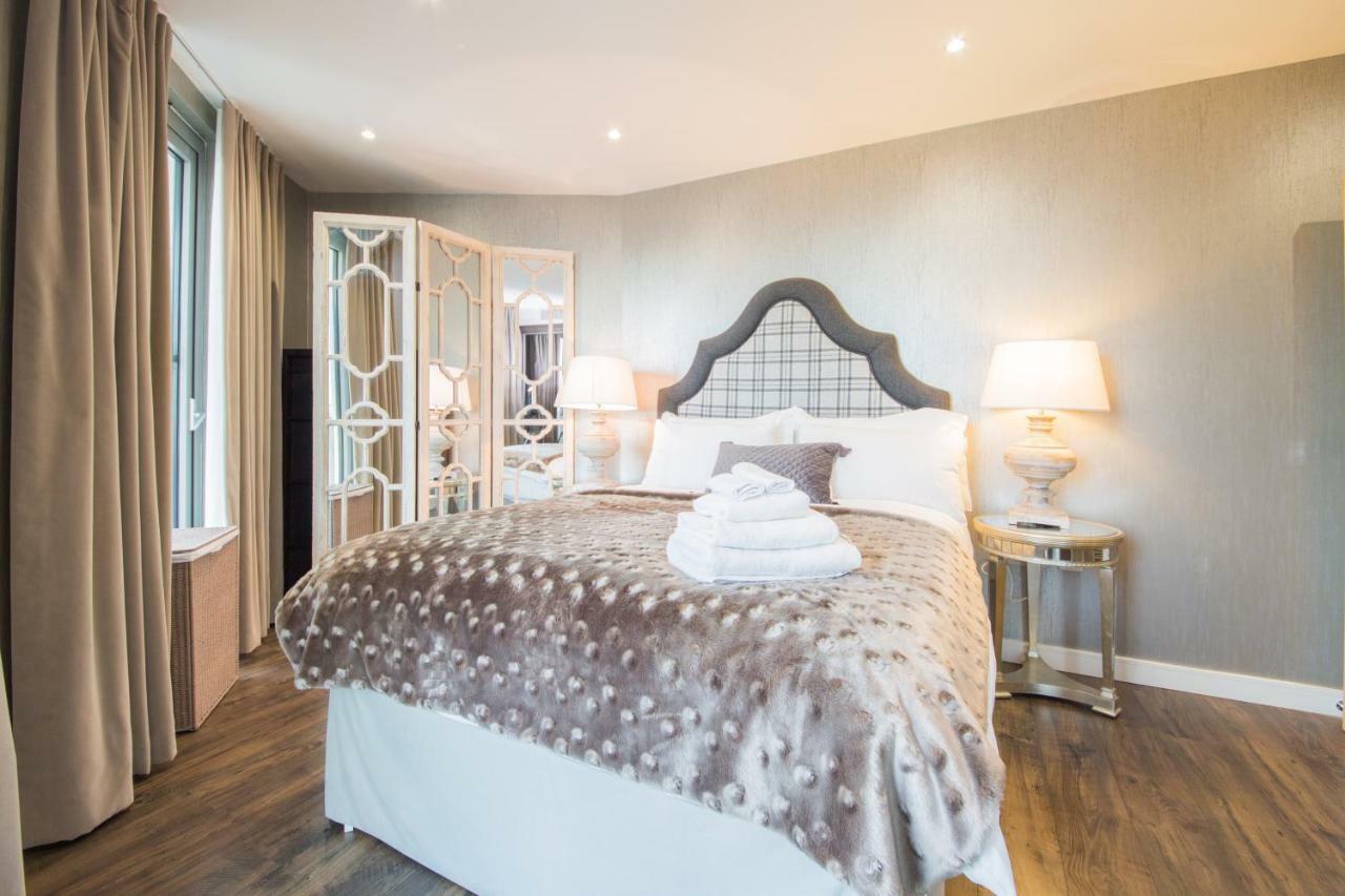 Kew Eye Apartments Brentford London Buitenkant foto